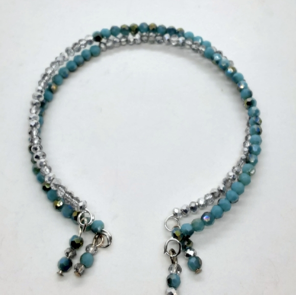 A PAIR of memory wrap cuff bracelets - Picture 3 of 4